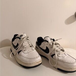 Nike Court Vision Low Sneakers – White/Black – Women’s Size 8